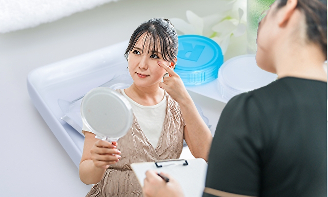 ペイディはコンタクトレンズも購入できる